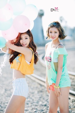 korean-dreams-girls:  Hyeri and SoJin (Girls Day) - Darling Concept Pic