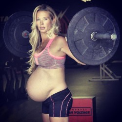 Pregnant Weight Lifting