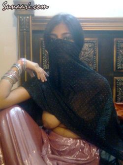 raja850:  Paki Punjabi girl 
