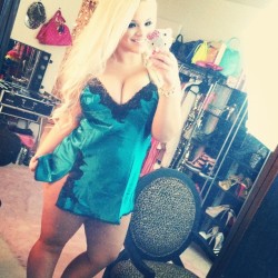 trishapaytas:  new nightie from fredericks!!! this emerald green is my new fav color #goodmorning
