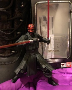 My love of bootleg deals continue with this 24.00 knock off of SH FIGUARTS Darth Maul.  While I can see where the quality lacks.. if you are a casual action figure user and you just want a placeholder this works well. The joint are intact.. the major