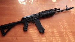 tomperanteau:  Big shot: Kalashnikov to sell 200,000 rifles in US, CanadaAccording to the five-year agreement, the RWC Group which was appointed Kalashnikov’s exclusive US…View Post