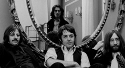 george-harrison-marwa-blues:  April 9,1969 - Photo shoot in London 