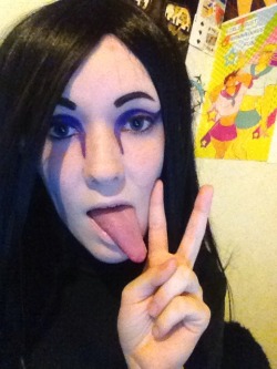 zelly-jelly:  Here’s a better pic of me LOLL  That tongue!