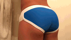 poopyme-wpb:  Blue swimwear briefs poop bulge   HOT!