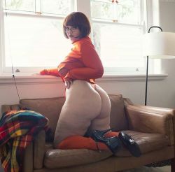 bigbootyfulwomen:  big bootyful Velma