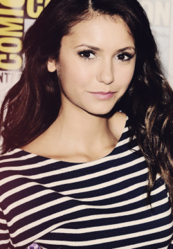 blairsalvatore:  Nina Dobrev - Attends CW’s ‘The Vampire Diaries’ panel during 2013 Comic-Con, San Diego (20.07.13) 
