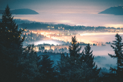 expressions-of-nature:  by Ekaterina Aristova“Dreaming City” West Vancouver, BC
