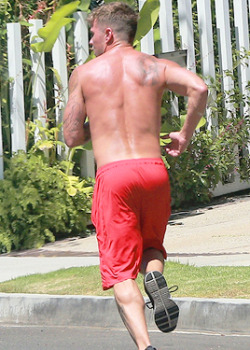 thisyearsboy:  Ryan Phillippe in Beverly Hills - August 29th 2015 