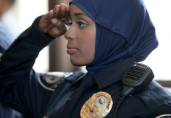 wearewakanda:  Minnesota’s first hijab wearing police woman