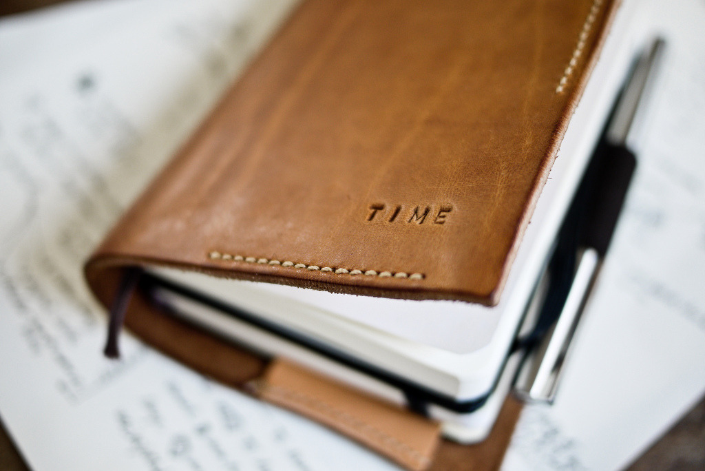kknotted: Moleskine Time/Note, Penholder and leather cover (by Patrick Ng) 