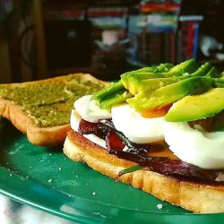 Breakfast sandwich for the masses. Sliced brie, bacon, wilted spinach/beetroot leaves, sliced soft boiled egg, avocado, basil pesto. On pan fried bread. #food #foodie #foodporn #foodieporn #foodofinstagram #foodgram #instafood #instafoodie #nothealthy