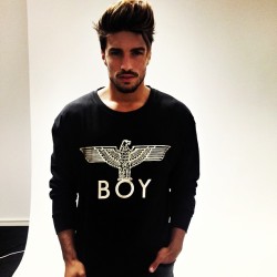 systemofadowny:  nxstygal:  extrarouge:  oh boy….  someone tell me who this is :o   Mariano Di Vaio