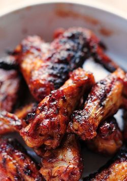 chocolatefoood:  homecookedcuisine:  SWEET &amp; SPICY GRILLED CHICKEN WINGS RECIPE LINK / (from She Wears Many Hats) http://www.pinterest.com/pin/335447872216027498/  grilled chicken request 