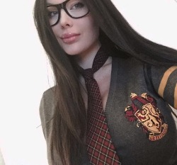 all-the-sexy-cosplayers:  Veronika Black (Hermione, Lara Croft, Sucker Punch &amp; Adams Family) Sent from @mikemoria