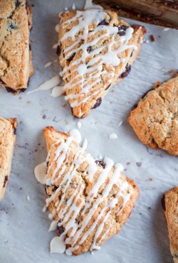 cake-stuff:  Brown Butter Chocolate Chip Scones More cake &amp; cookie &amp; baking inspiration: http://ift.tt/1404eu8