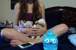 daddys-lg-4ever:  adventuresinlittlegirlland:  Very lonely day without Daddy. But look at my new ugly doll water bottle, and also I got this pink princess crown because, wellâ€¦Iâ€™m a princessâ€¦  I woud totally have a play date with you! 