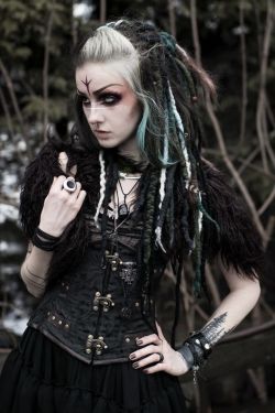 gothicandamazing:    Model: PsycharaPhoto: Yerathiel ArtDreads: MK Dreads / Corset: Burleska CorsetsWelcome to Gothic and Amazing |www.gothicandamazing.com  