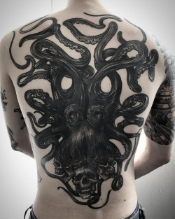 ink-pedia:gara_tattooer
