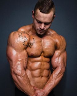 whitepapermuscle:  Brendon Theron
