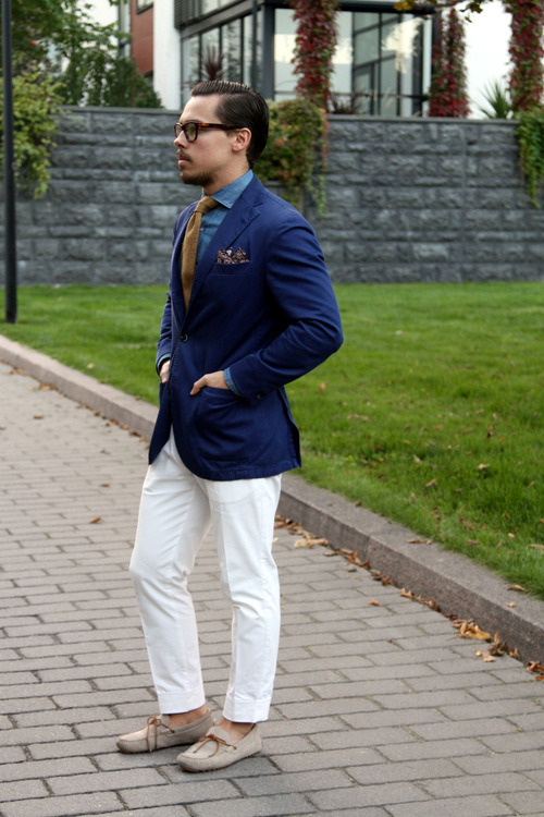 Driving moccasins with cotton blazer and trousers