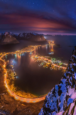 sundxwn:  Lights From a Height by Max Rive