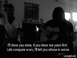 skunk3tt3:  thereweretearsinhereyes:  work-like-hell:  youngbl-ods:  I made this for you! ;)  Rise Against is just perfect &lt;3  Austin Carlile* is perfect  Austin Carlile covering a Rise Against song is perfect 
