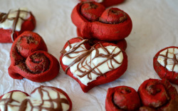fullcravings:  Red Velvet Nutella Cinnamon Roll Hearts  I’d switch out the Nutella for another chocolate, other than that *vulgar orgasmic gurgling*