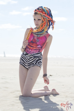 psychara:  + Beach alien! + ft. my lovely doggy Noa &amp; Noodle! Photo’s by byMarijeDreads by Dreads by Linn !