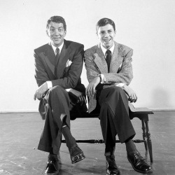 life:  Jerry Lewis, legendary actor, comedian and humanitarian died this weekend at the age of 91. He is pictured here with his comedy partner, Dean Martin in 1950. (Ralph Morse—The LIFE Picture Collection/Getty Images) #LIFElegends #JerryLewis #RIP