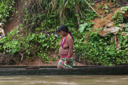 Panamanian Embera, by sensaos.