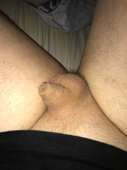 Please humiliate my pathetic little cock @ITg9661