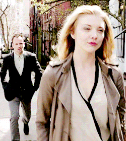 darlingdormer:You’re not boring at all, are you?I try not to be. Natalie Dormer and Johnny Lee Miller in &ldquo;Elementary&rdquo; 1x24: Heroine (26/10/2013)