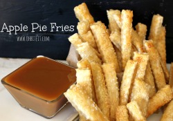 thecakebar:  Apple Pie Fries Tutorial {click link for FULL recipe &amp; tutorial} 