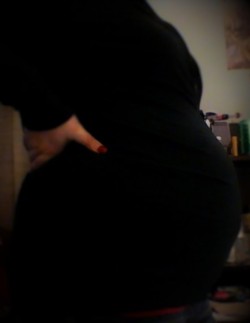 cadiepreggobelly:    Announcing my new fake pregnancy progression!!!! Due July 23, 2016. 20 weeks. Its a boy!! My little gift to every one a little fashion show   So Excited! Follow: http://cadiepreggobelly.tumblr.com/post/140588327360/announcing-my-new-f