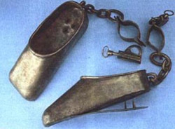 luseepurr:  sixpenceee:  Punishing Shoes, The victim would see how long they could stand on their tiptoes before they would fall back and get spikes jammed into their heel. This was used a torturing device during the medieval ages.   my daughter would’ve