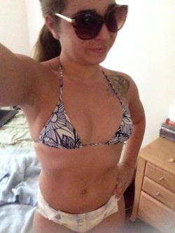 Bye, bye summer! &lsquo;Twas a great one minus this whole wisdom tooth extraction. &gt;.&gt; Talk about a way to end your summer, lol. Soooo in lieu of that, here&rsquo;s a pic of me rocking an itty bitty bikini top and some sexy Tenas. :3