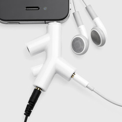 djsckatzen:  4acesdave:  honeyed-rose:   Music Branch: I will share my music, if you bring your earphones.  OH MY GOD ITS SUPER USEFUL AND ALSO LOOKS LIKE AN AORTA  looks like youre pumping a beat  GOD FUCKING DAMMIT 