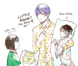cellulosemedusa:  a what if-scenario where Tsukiyama isn’t Torso but a shut-in Haise hardcore otaku being regularly visited by Chie (who brings him photos and canon stolen underwear) and Kanae (who whines a lot about what shuu-sama has become but is