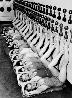 bellecs:  Actresses exercising, 1933. 
