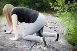 pee-poopfan:  daddy4aubietigerbabygirl:  littlemisspixels:  I wet myself on a hike yesterday… it felt so good after holding it for so long :3  Oops… SOMEONE needs a diaper…   There needs to be more like this.. see through leggings and pissy pants
