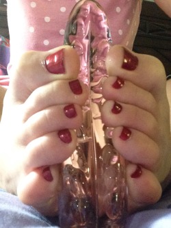 to-the-valley-of-dreams:  Playing with my tentacle dildo! I thought it would look gorgeous on my feet ;)
