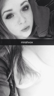 mirahxox:  My eyebrows are where it’s at today.°˖ ✧◝Sign up for my snapchat◜✧˖ °Chaturbate || ClipVia || Wishlist || FAQ  Freakin beautiful