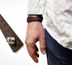 no-oath-no-spell:  odditymall:The Wrist Ruler is a leather wristband that doubles as a ruler, and is to be worn at all times in case you encounter a measuring emergency.http://odditymall.com/wrist-ruler-a-wristband-that-doubles-as-a-ruler  I NEED IT 