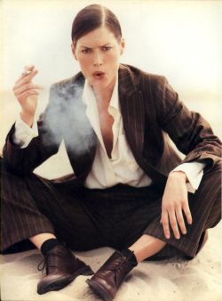 joicinda:   Carré Otis by Michel Comte Vogue Italia, November 1994   