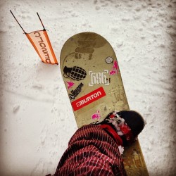 mattbrownpro:  Mountain hangs #boarding #snowboard #burton #grenade #shredding #mountainhangs #snowboarders  love snowboarders
