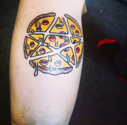 fuckyeahtattoos:  Pizza and pentagrams. Two favourite things. 