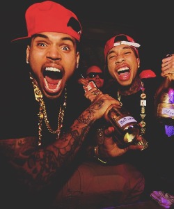 celebrixxxtiez:  Which one would you rather fuck? Chris brown or Tyga? 😈😈   See more naked Celebrities at celebrixxxtiezz.xyz    