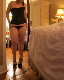 thehillshavethickthighs:  thehillshavethickthighs:A photo from the honeymoon. Me in a corset, lace, and high heels.  My icon, a few followers have asked about this!