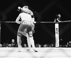  Ronda Rousey knocks out Alexis Davis in sixteen seconds — UFC 175: Weidman vs. Machida 